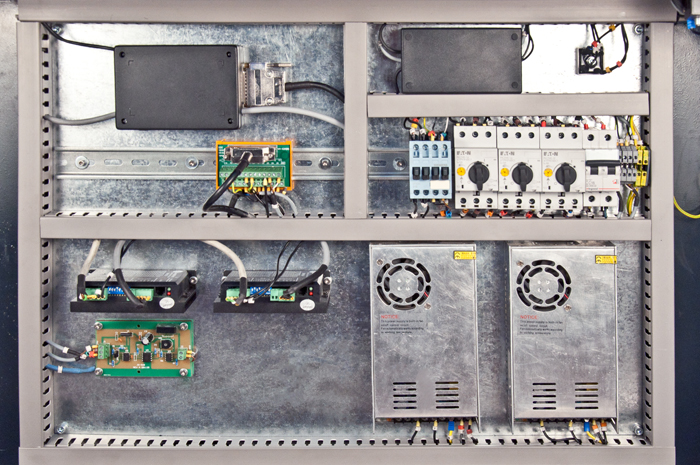 картинка Токарный станок с ЧПУ Optima TU2807V CNC Интернет-магазин «3DTool»