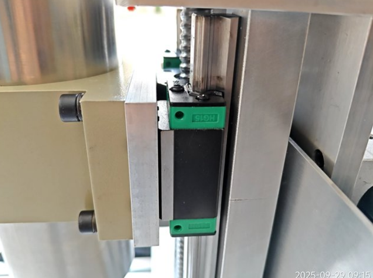 Фото Настольный фрезерный станок с ЧПУ DeskMill 4060 1500W (поворотная ось в комплекте)